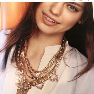 Stella & Dot Gold Sutton necklace